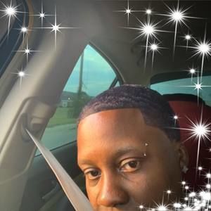 Meet your Posher, Latoya